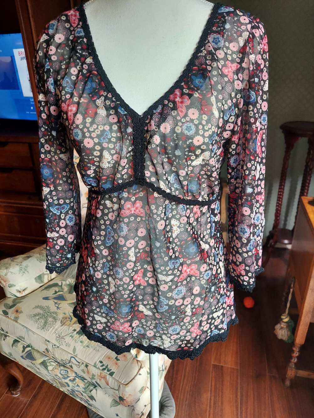 Sheer Black Floral V-Neck Women's Top - Pink & Blue Flowers